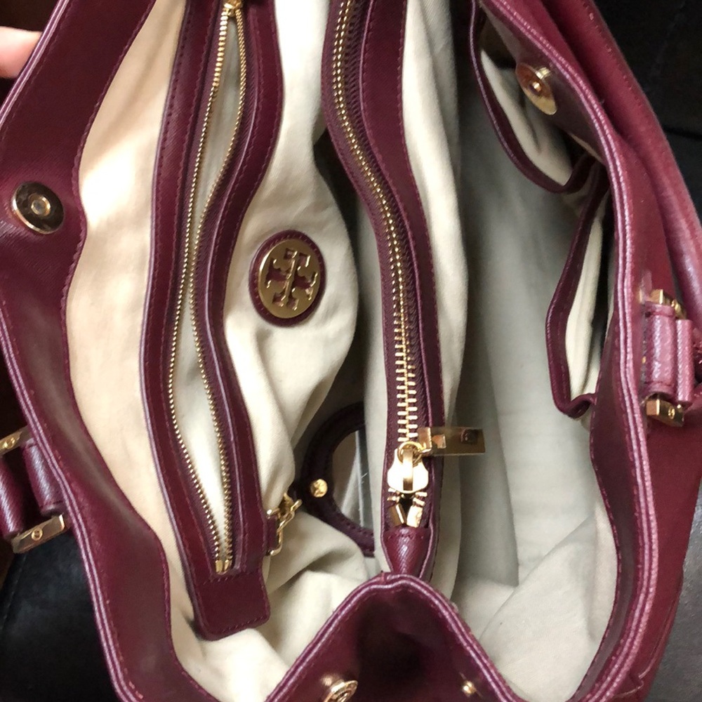 Tory Burch Leather Tote Bag - Picture 7 of 8
